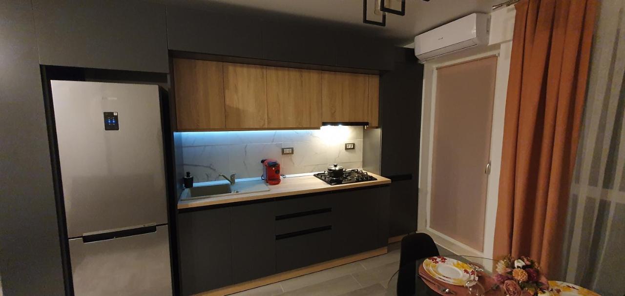 Helin Apartament By Alezzi N10 Navodari Exterior photo