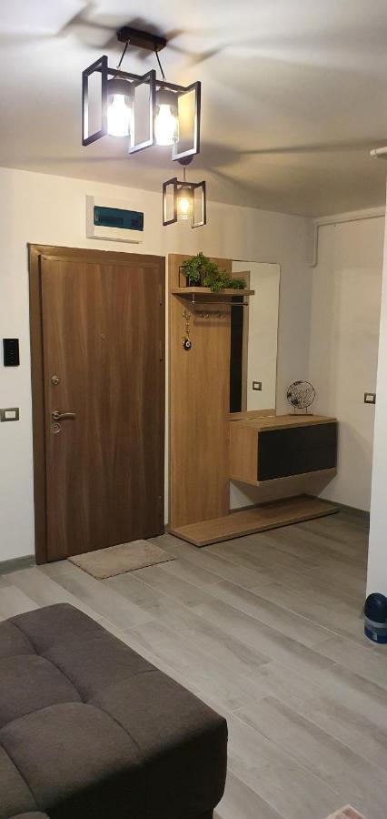 Helin Apartament By Alezzi N10 Navodari Exterior photo